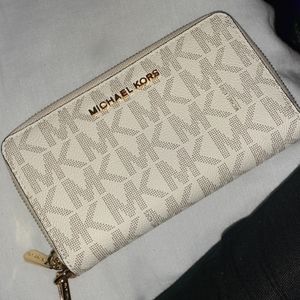 Michael kors purse and wallet